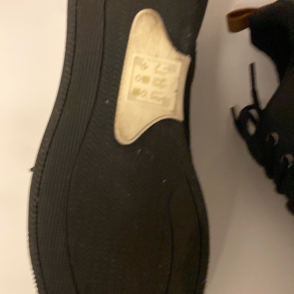 Materials:sole Rubber - Picture 4 of 4